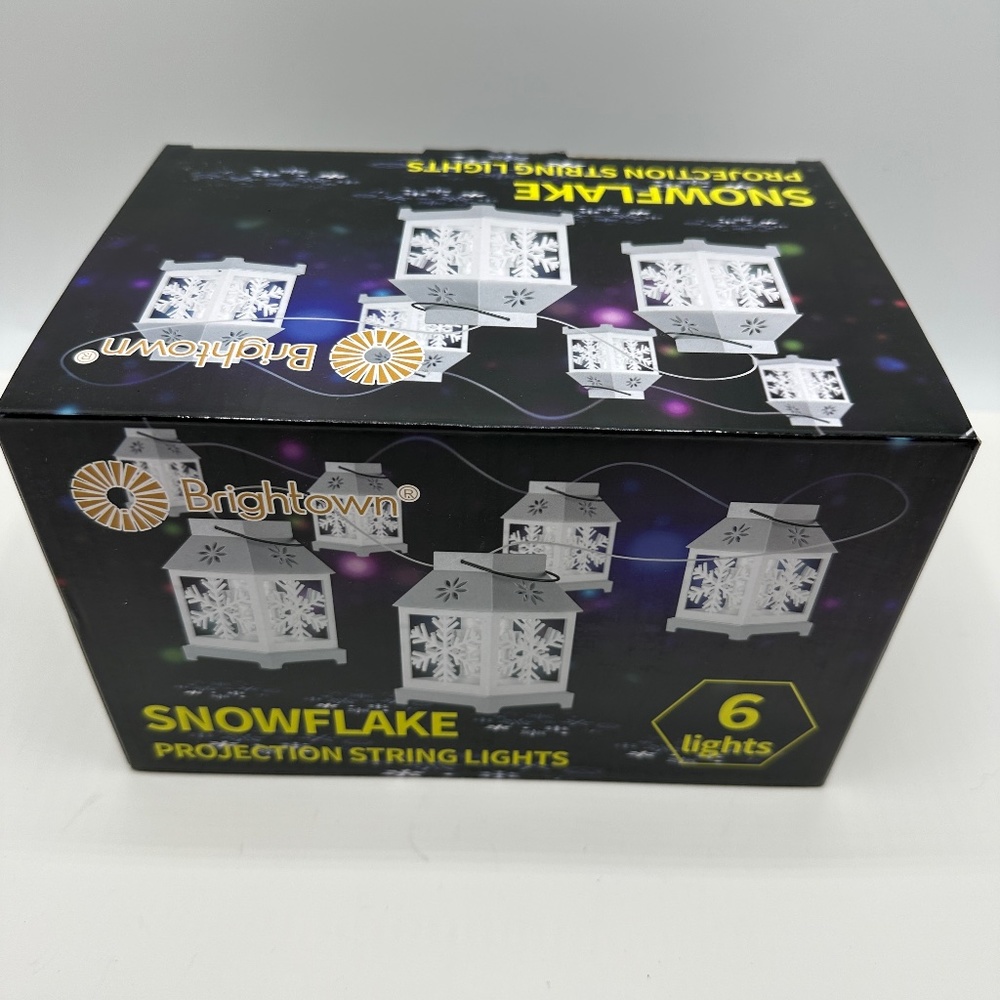 22.6 Ft Snowflake Projector Lights with 6Pcs LED Lantern Projection- Plug in Han